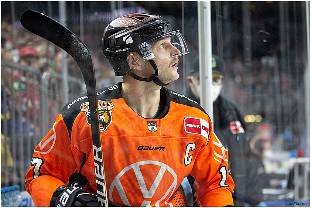 PENNY DEL; Koelner Haie- Fishtown Pinguins Bremerhaven; Koeln, 25.11.2021